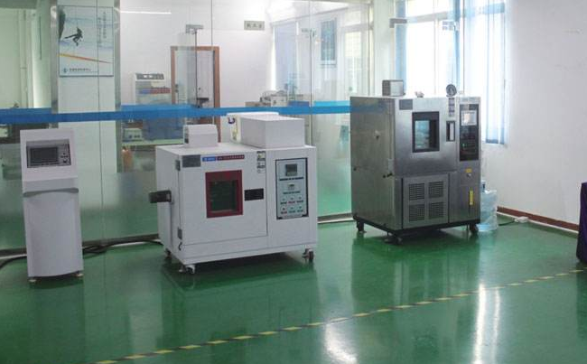 恒溫恒濕培養(yǎng)箱